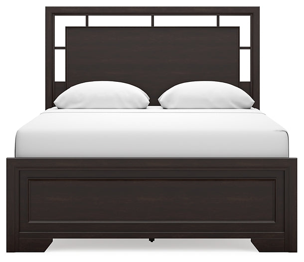Covetown Queen Panel Bed with Mirrored Dresser, Chest and Nightstand