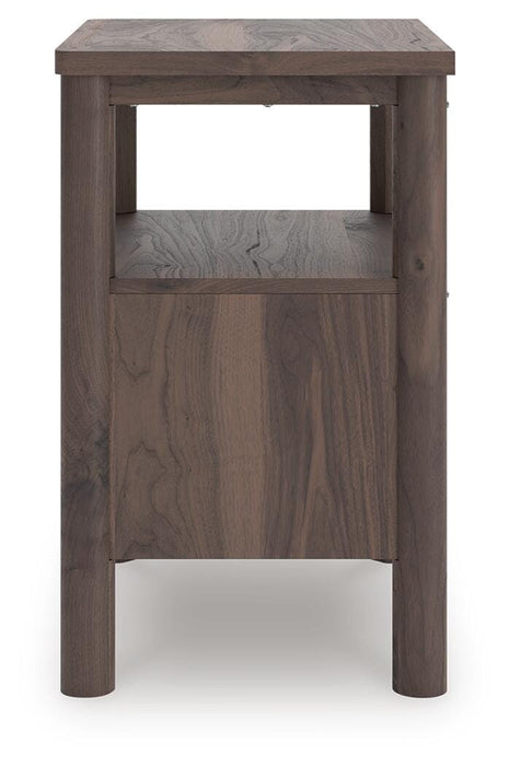 Pamytta King Panel Platform Bed, Dresser, Mirror, Chest and Nightstand