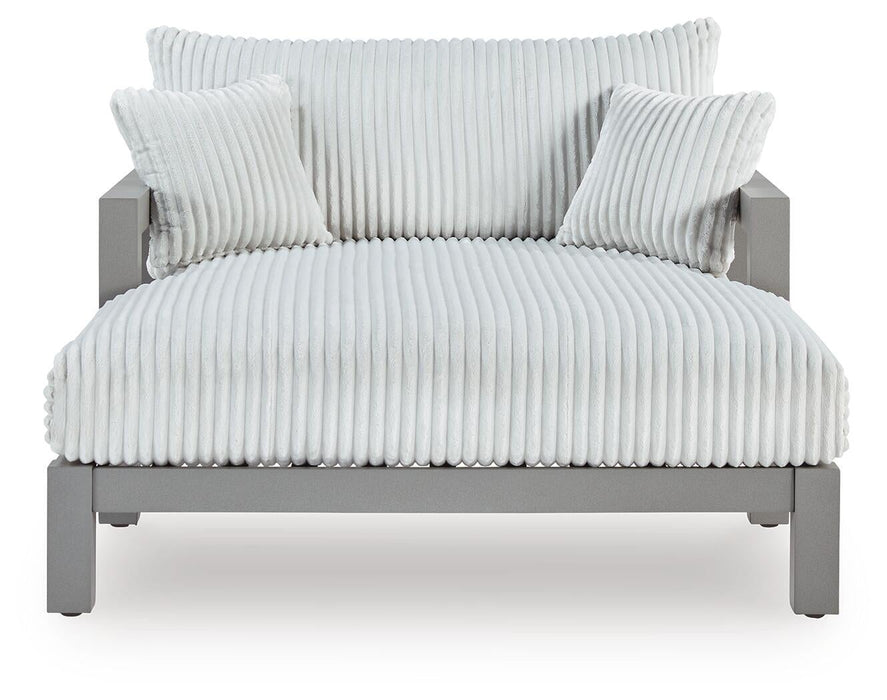 Hurley Park Chaise Lounge with Cushion