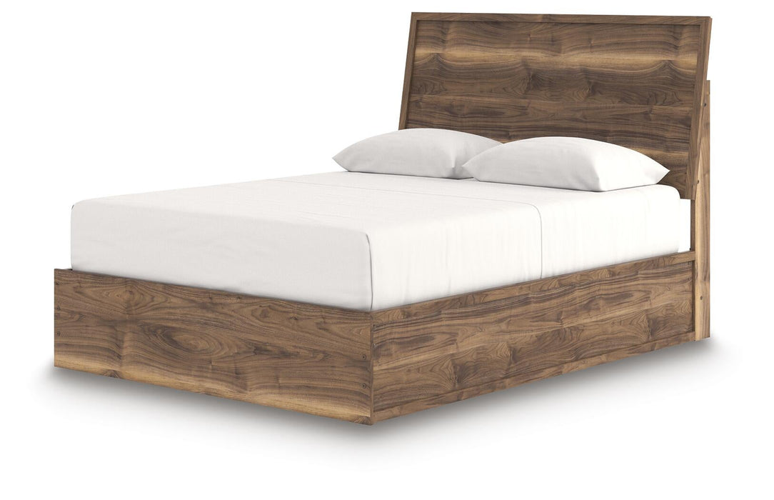 Chirason Queen Panel Bed