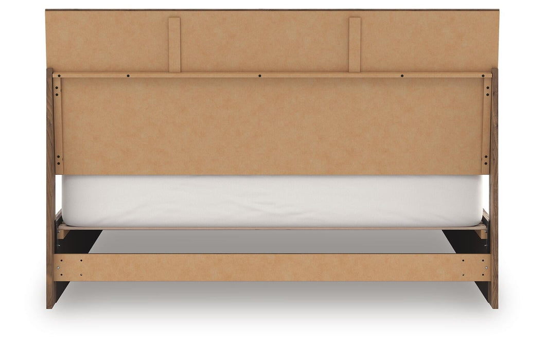 Chirason King Panel Bed