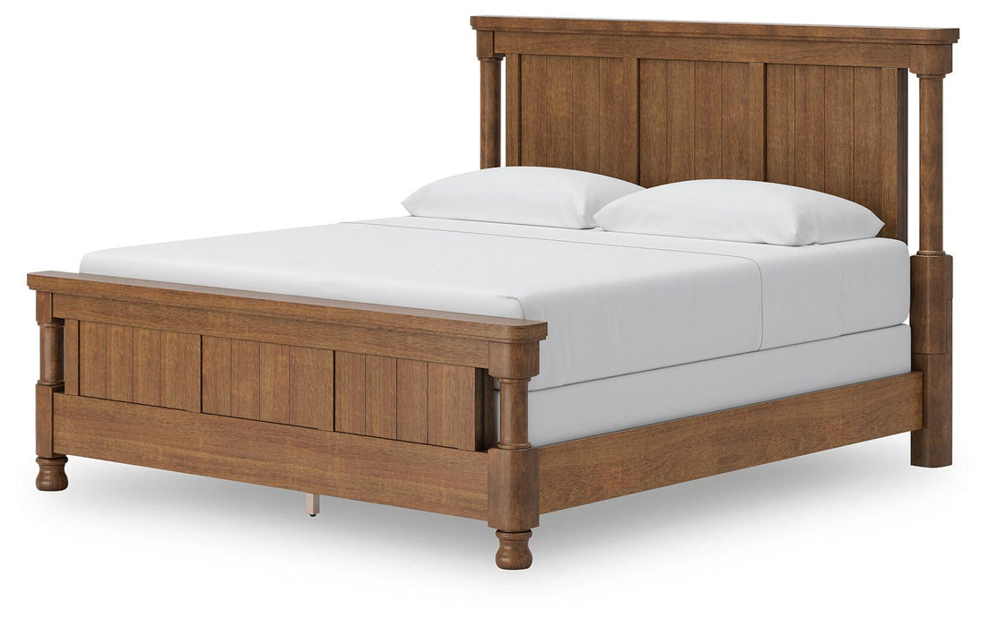 Rowlenstown King Poster Bed