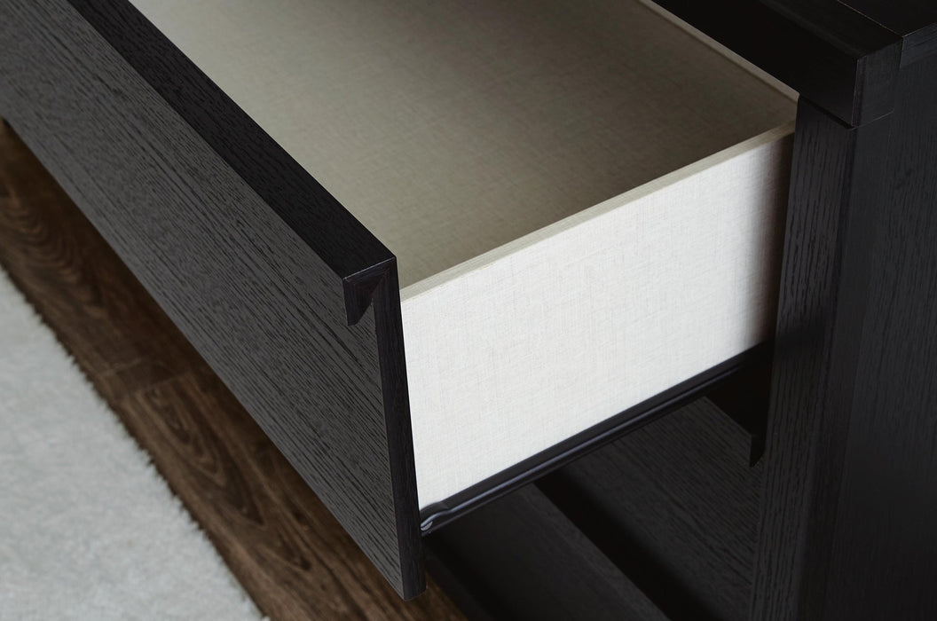 Danziar Queen Panel Bed, Dresser, Mirror and Nightstand