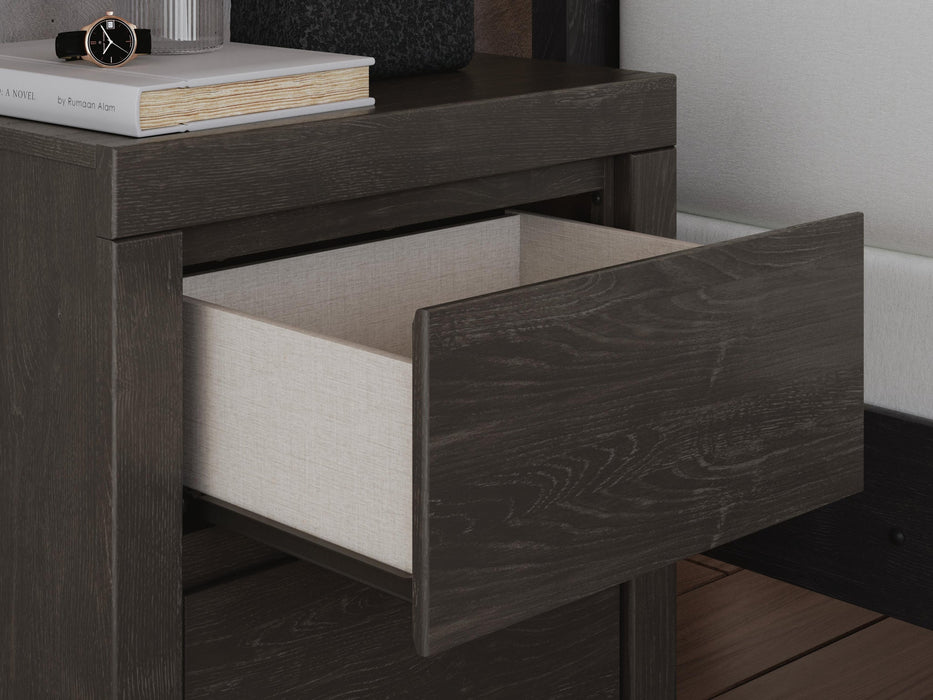 Parlayon Queen Panel Bed, Dresser, Mirror, Chest and Nightstand
