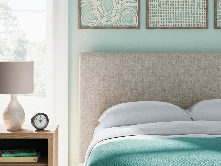 Cielden Full Upholstered Bed with Roll Slats, Dresser, Mirror and Nightstand