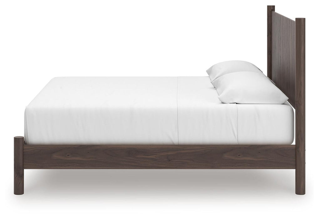 Cadmori King Panel Platform Bed, Dresser and Mirror