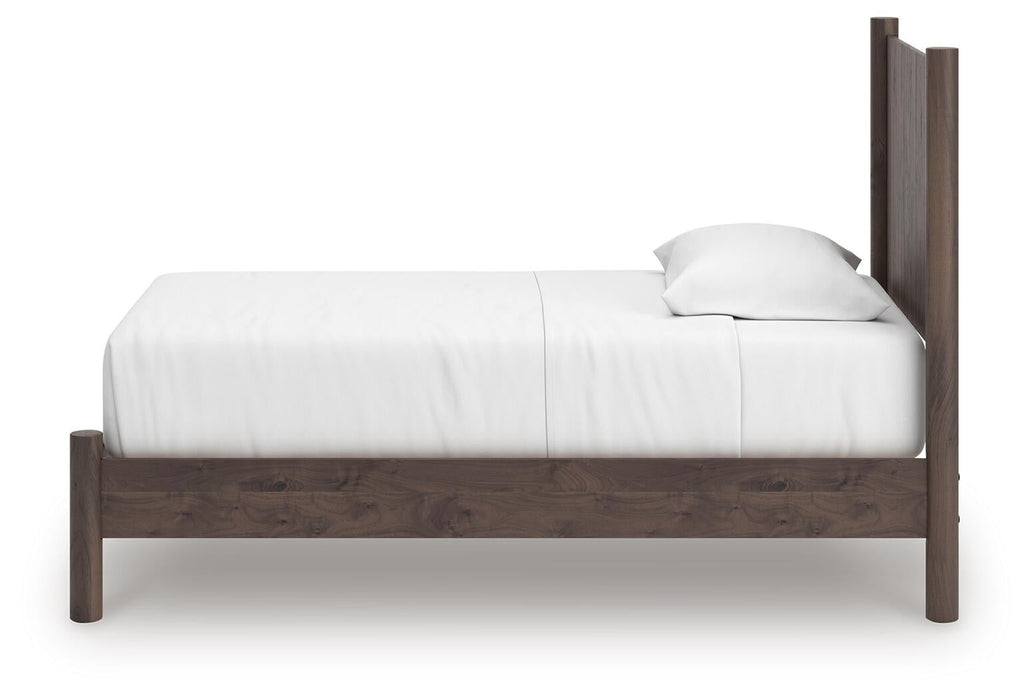Cadmori Twin Panel Platform Bed, Dresser and Mirror