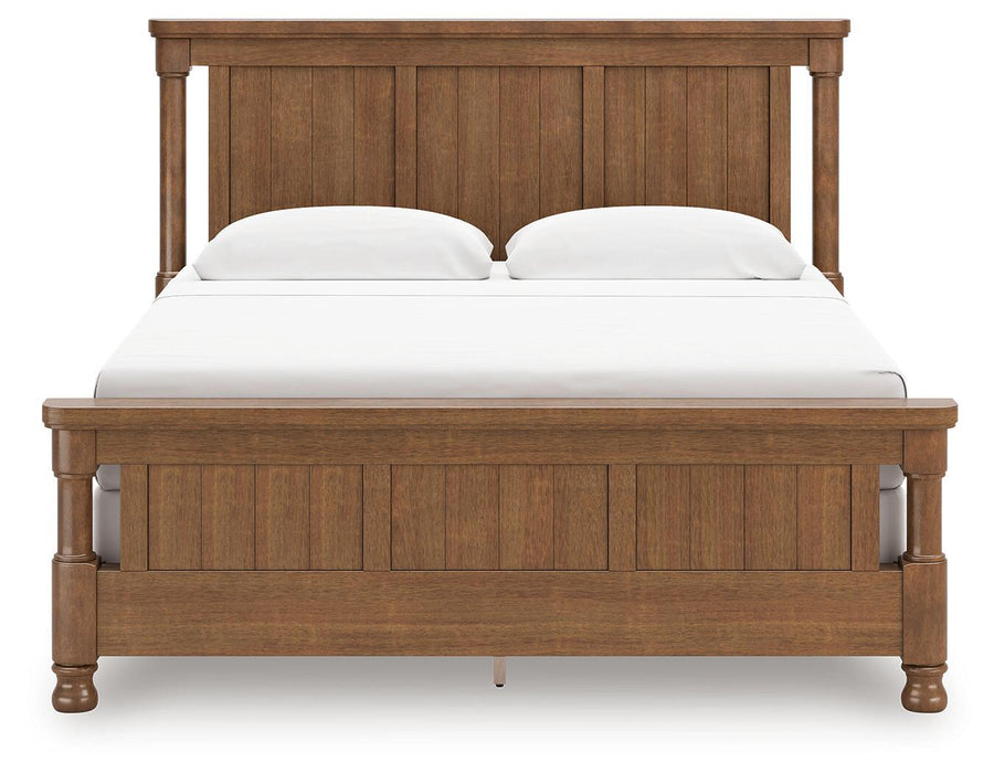 Chadworth King Poster Bed with Mirrored Dresser and Nightstand