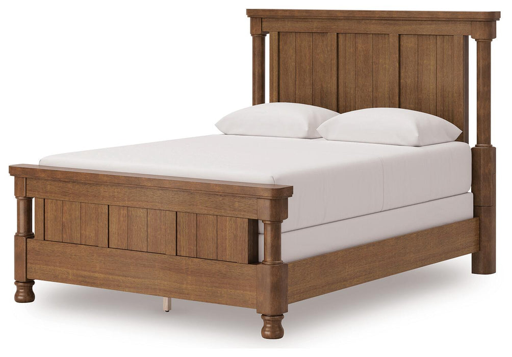 Chadworth Queen Poster Bed with Mirrored Dresser