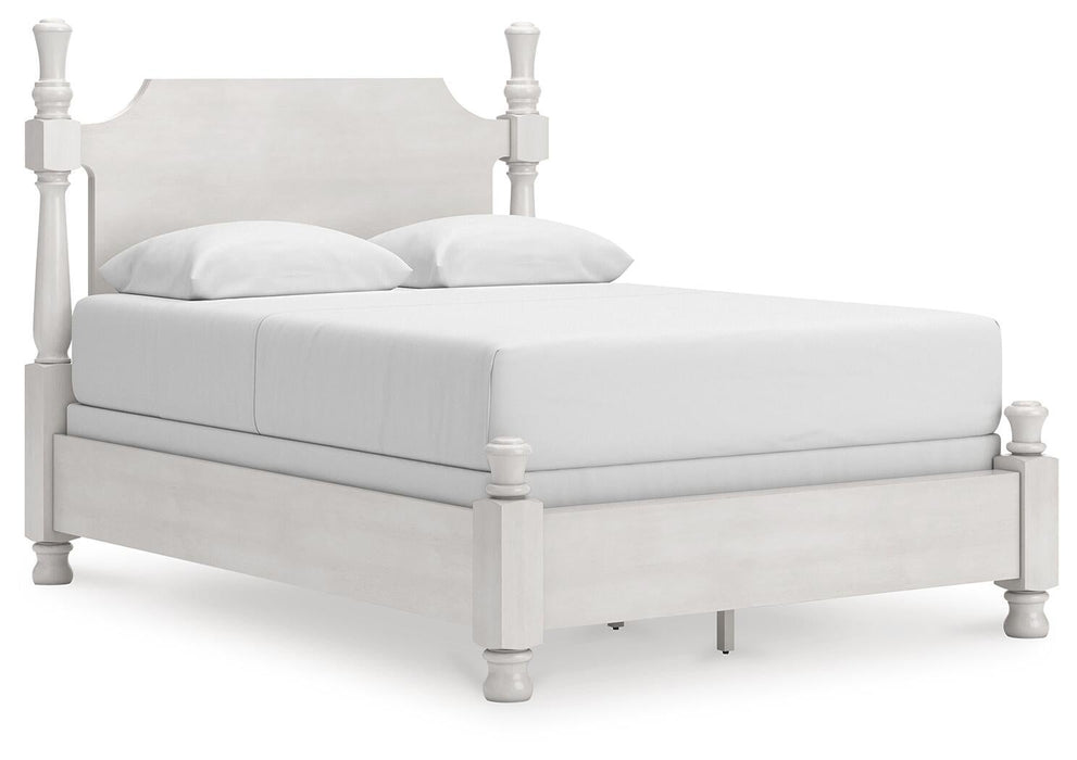 Chadworth Queen Poster Bed, Dresser, Mirror and Nightstand