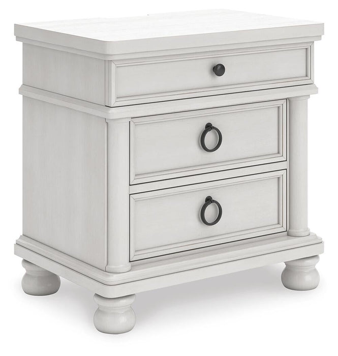 Chadworth Queen Poster Bed, Dresser, Mirror and Nightstand
