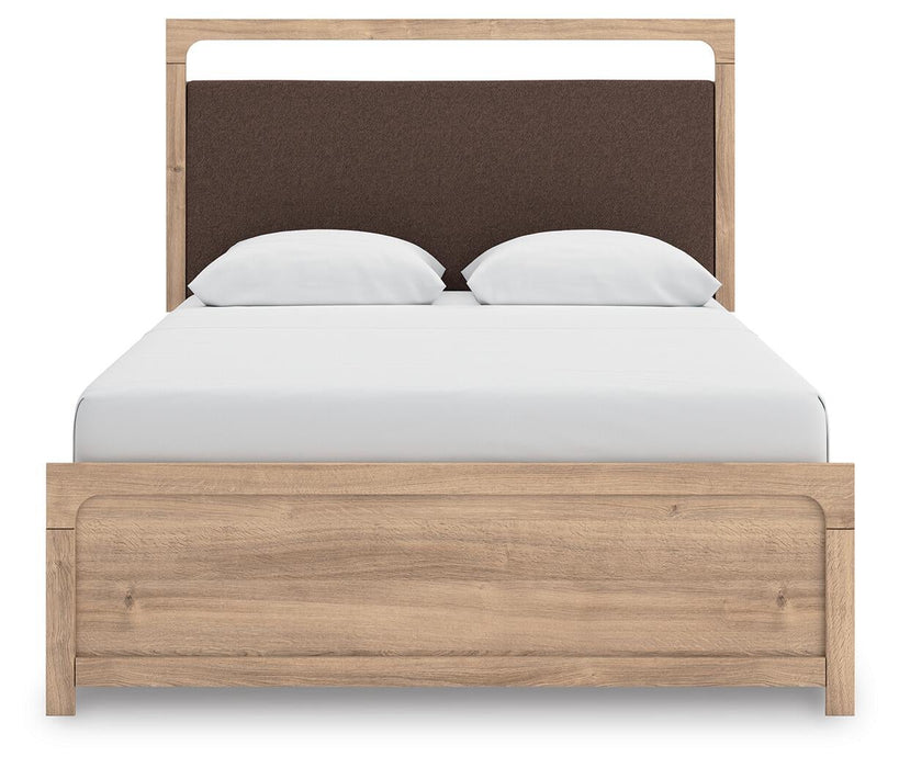 Hollymount Queen Upholstered Platform Bed, Dresser and Mirror