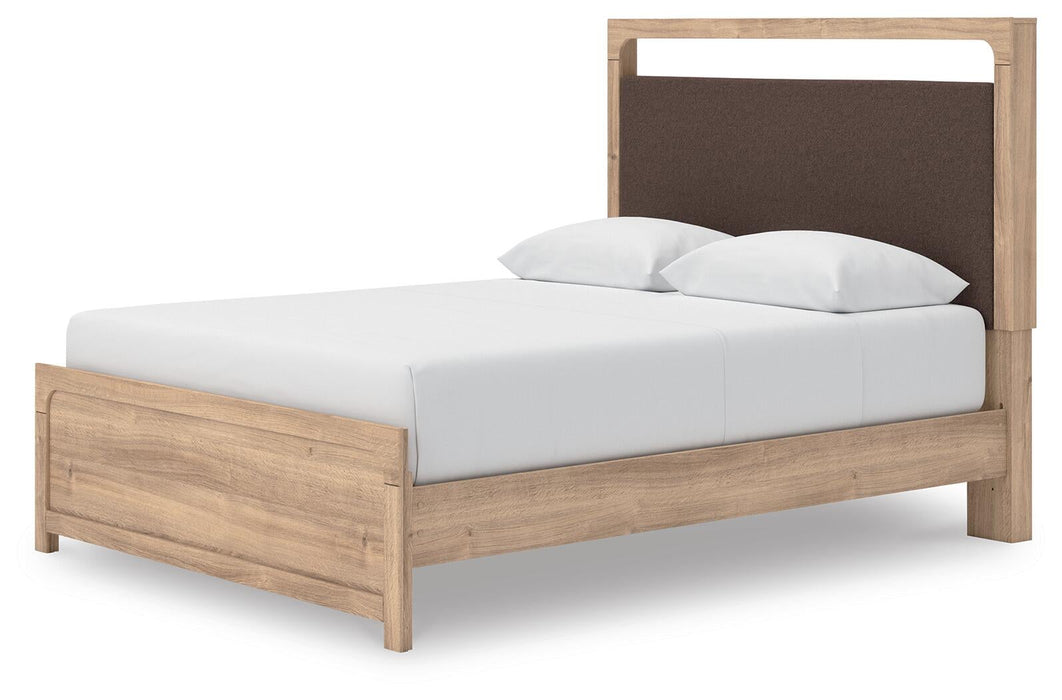 Hollymount Queen Upholstered Platform Bed, Dresser and Mirror