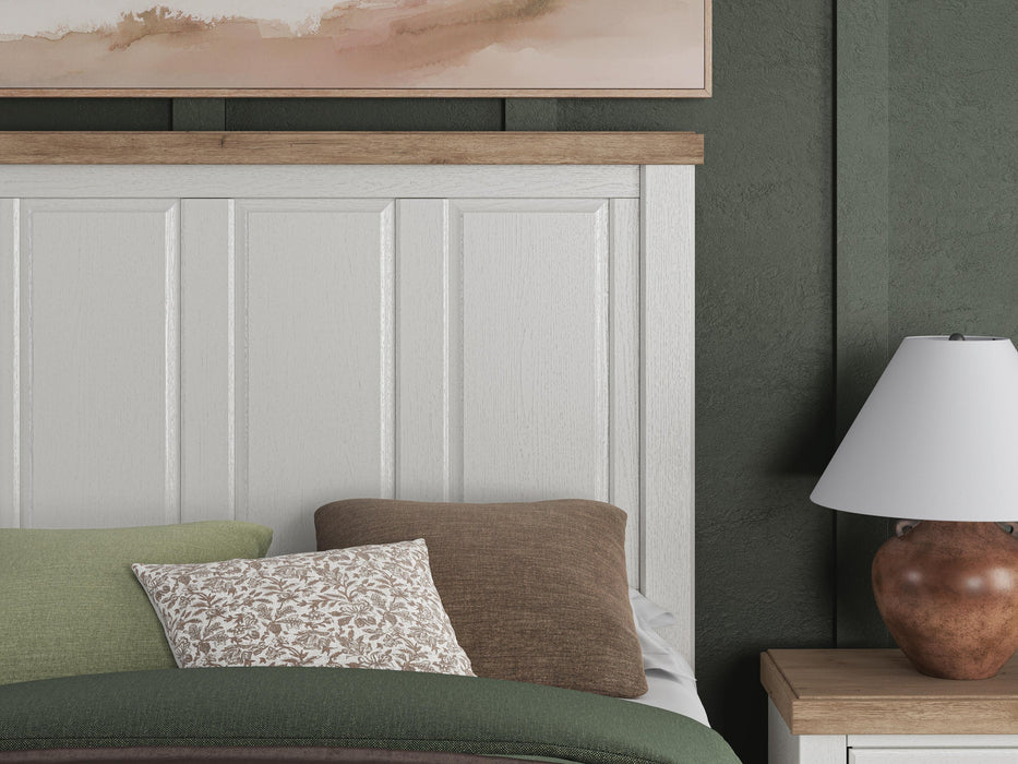 Savonport Full Panel Bed, Dresser and Mirror